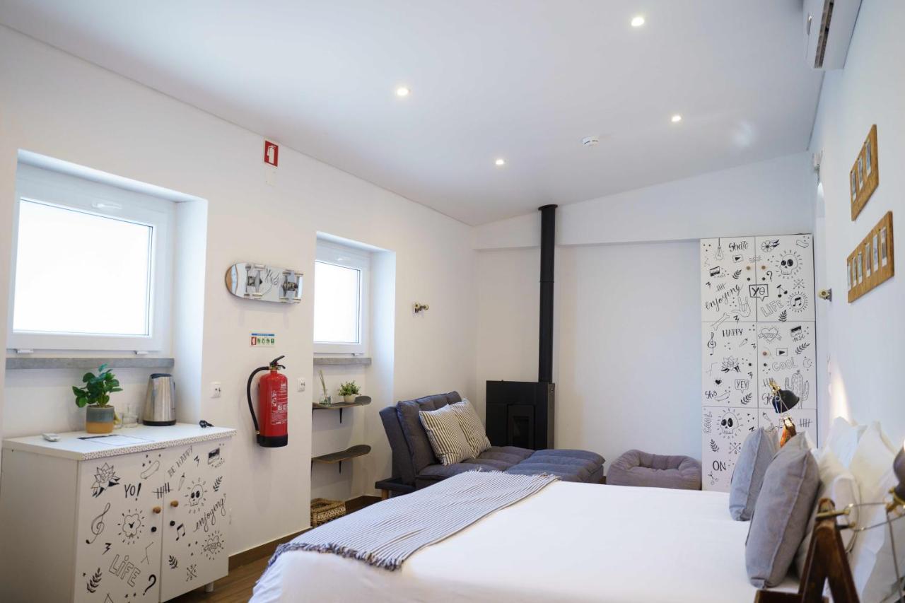 Azen Cool House Bed & Breakfast Sintra Room photo